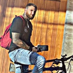 Meet your Posher, Tj